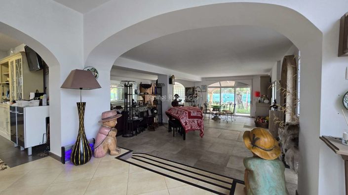 Image No.47-7 Bed Villa for sale