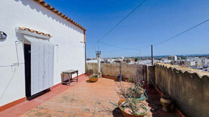 Image No.18-3 Bed Townhouse for sale