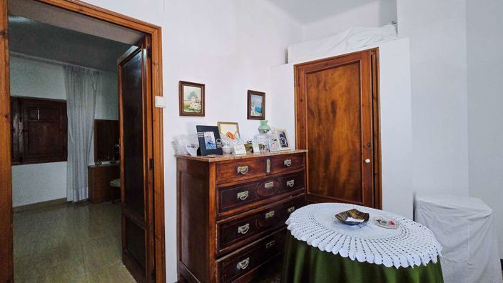 Image No.46-3 Bed Townhouse for sale