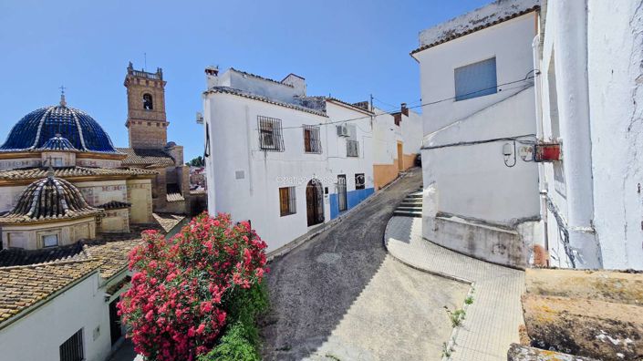 Image No.8-3 Bed Townhouse for sale