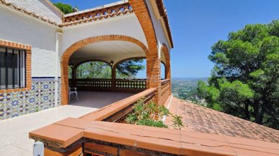property272035582