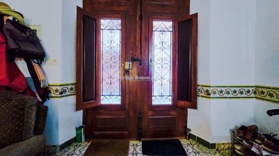 property272312647