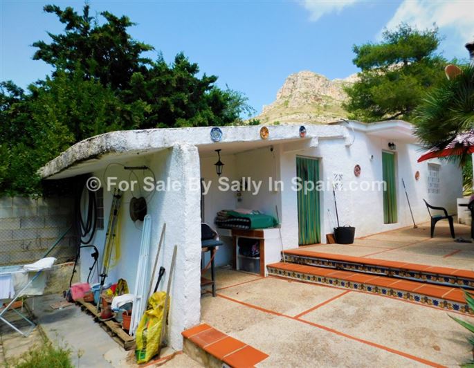 Image No.9-3 Bed Villa for sale