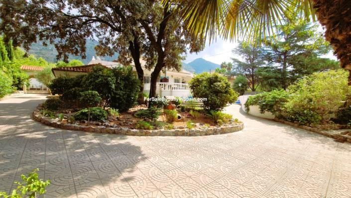 Image No.7-5 Bed Villa for sale