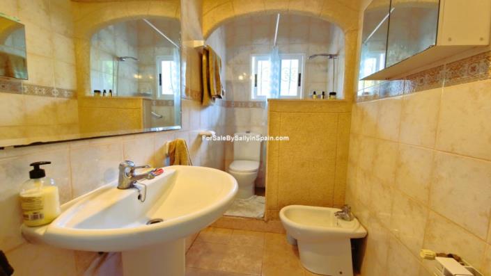 Image No.24-5 Bed Villa for sale