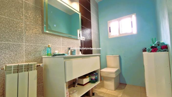 Image No.38-5 Bed Villa for sale