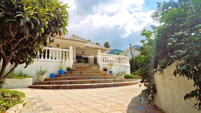 Image No.40-5 Bed Villa for sale