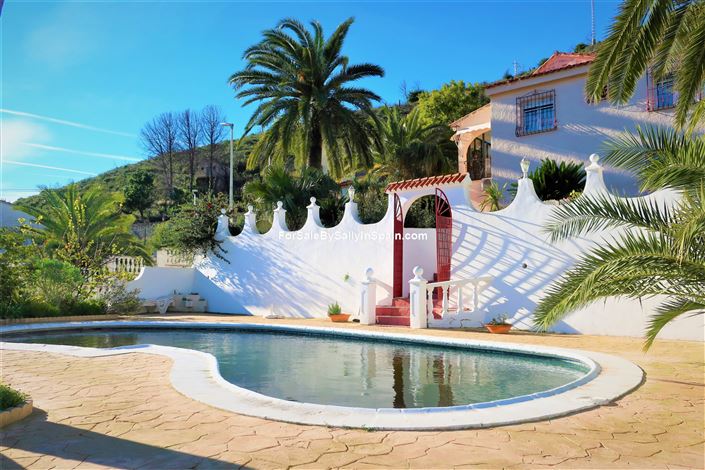 Image No.3-Villa de 4 chambres à vendre à Gandía