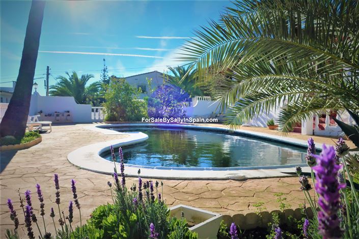 Image No.5-Villa de 4 chambres à vendre à Gandía