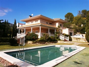 Villa de 4 chambres à vendre à Gandía