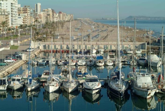 Image No.38-Villa de 4 chambres à vendre à Barx