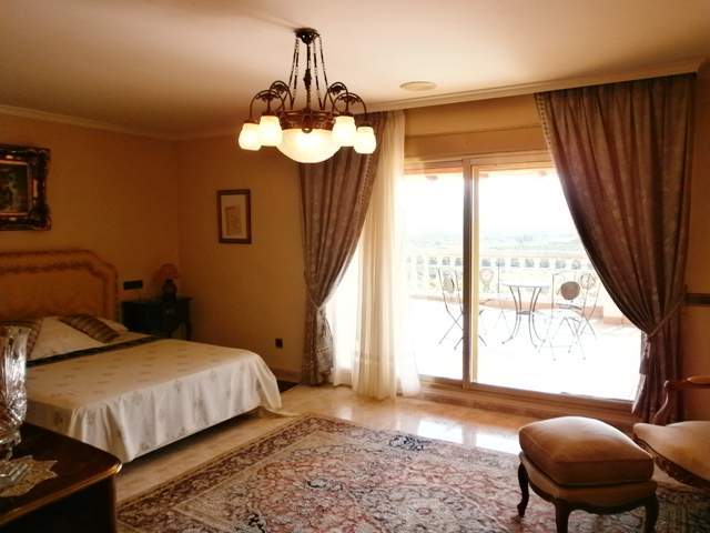 Image No.24-7 Bed Villa for sale