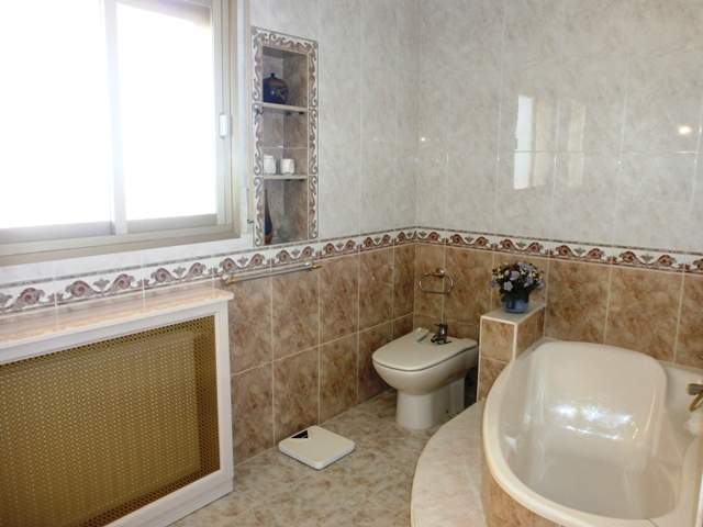 Image No.30-7 Bed Villa for sale