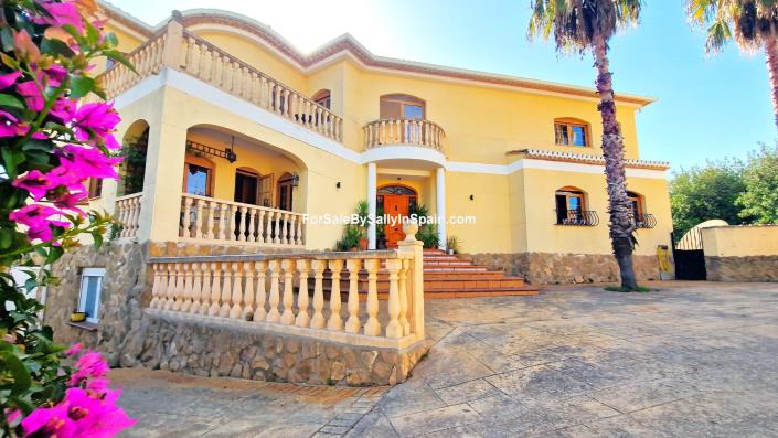 Image No.14-Villa de 8 chambres à vendre à Benicolet