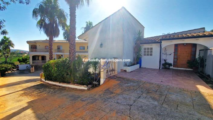 Image No.5-Villa de 8 chambres à vendre à Benicolet