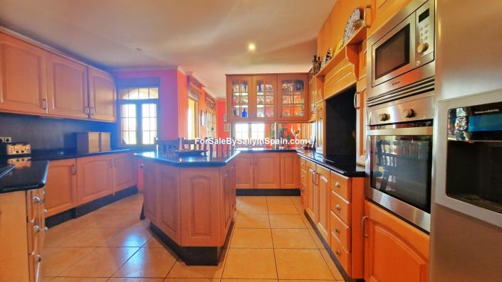 Image No.19-Villa de 8 chambres à vendre à Benicolet