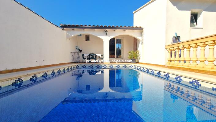 Image No.45-Villa de 8 chambres à vendre à Benicolet