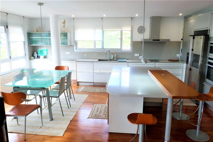 Image No.16-4 Bed Villa for sale