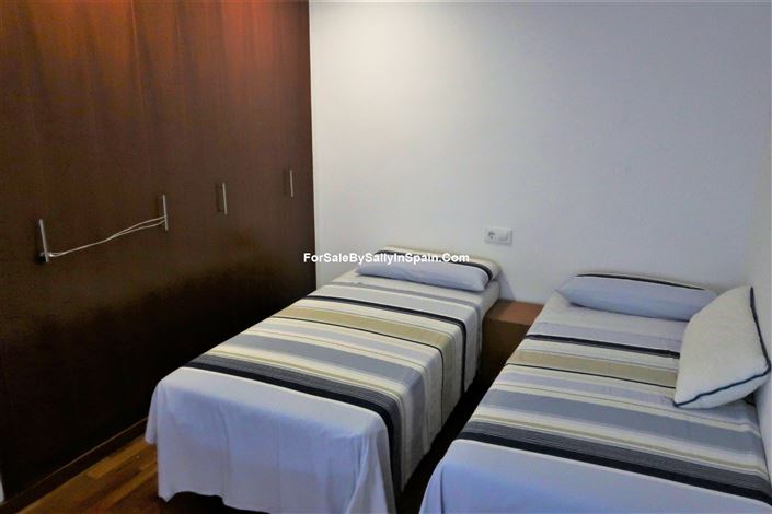 Image No.36-4 Bed Villa for sale