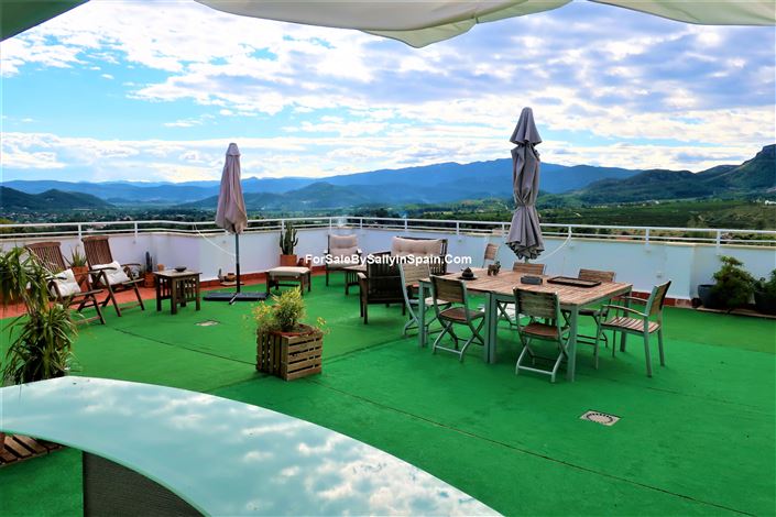 Image No.47-4 Bed Villa for sale