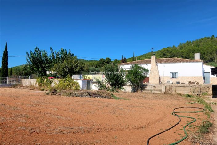 Image No.18-3 Bed Villa for sale