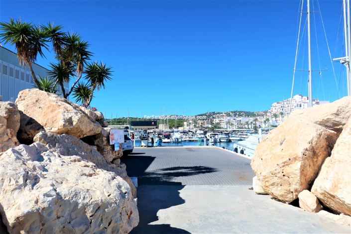 Image No.19-5 Bed Villa for sale