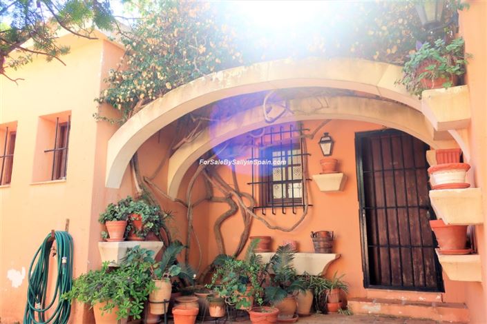 Image No.25-5 Bed Villa for sale