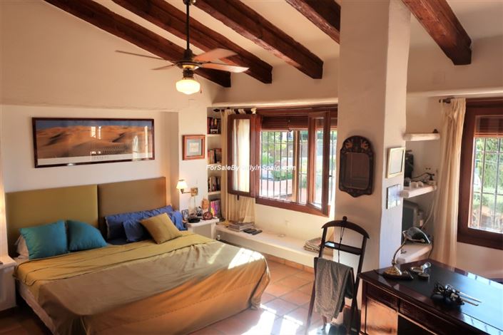 Image No.29-5 Bed Villa for sale