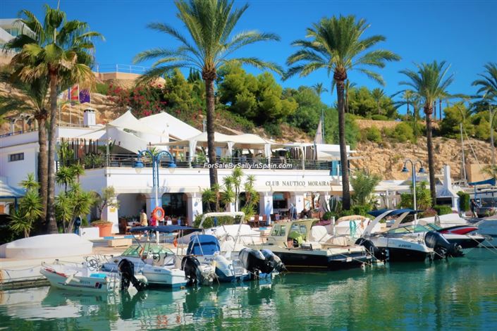 Image No.3-5 Bed Villa for sale