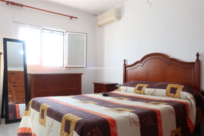 Image No.26-4 Bed Villa for sale