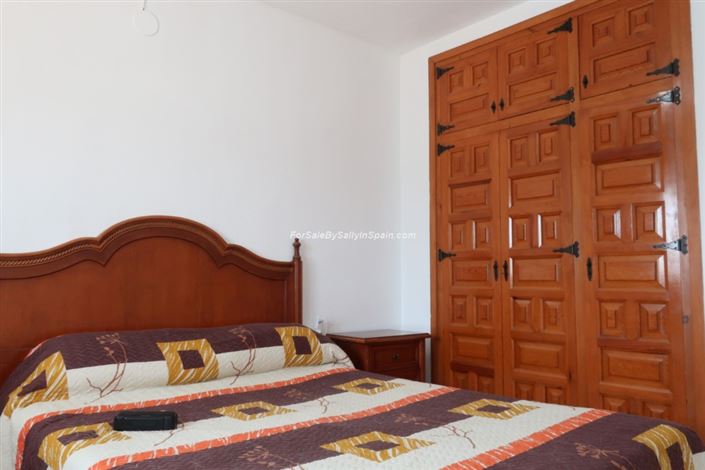 Image No.27-4 Bed Villa for sale