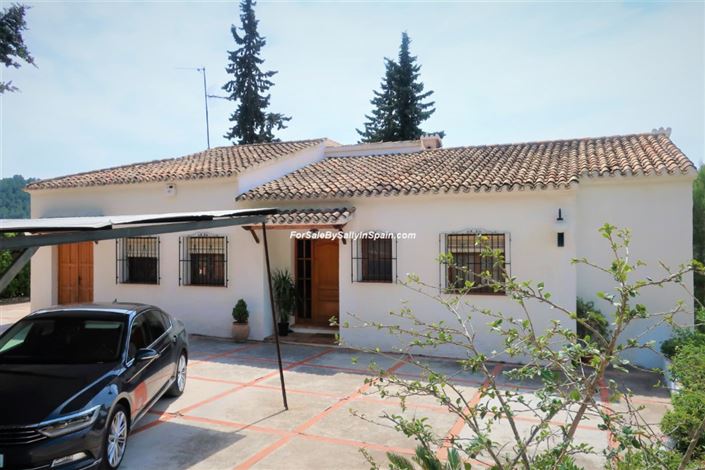 Image No.12-3 Bed Villa for sale