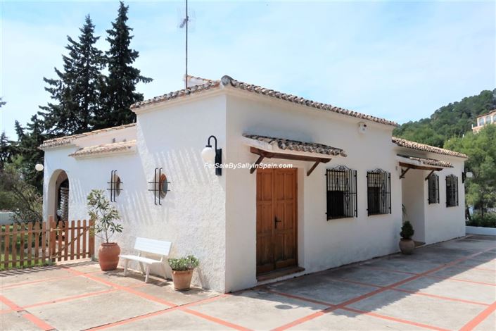 Image No.41-3 Bed Villa for sale