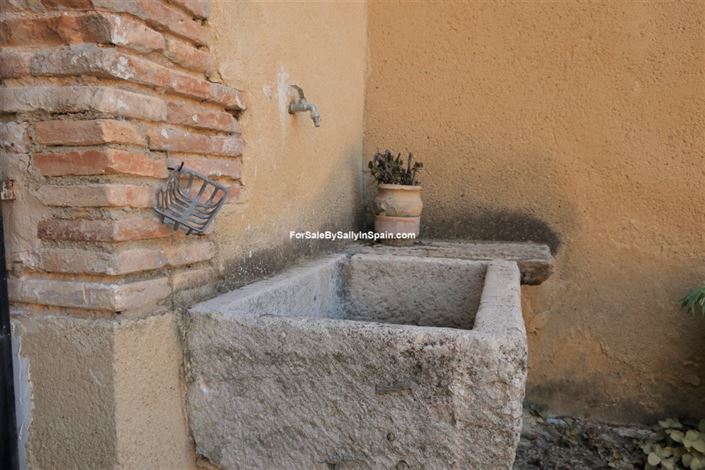 Image No.12-10 Bed Villa for sale