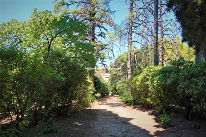 Image No.29-10 Bed Villa for sale