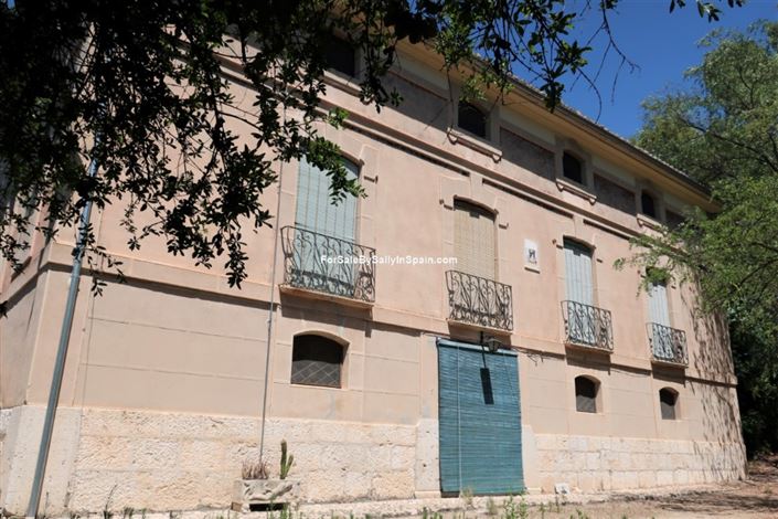 Image No.48-10 Bed Villa for sale