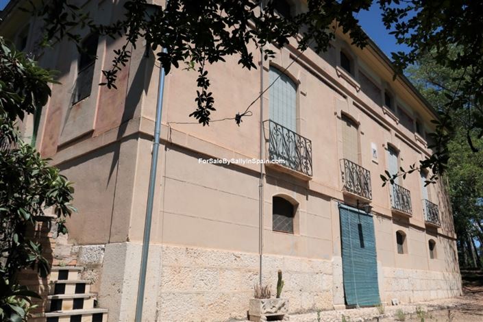 Image No.49-10 Bed Villa for sale