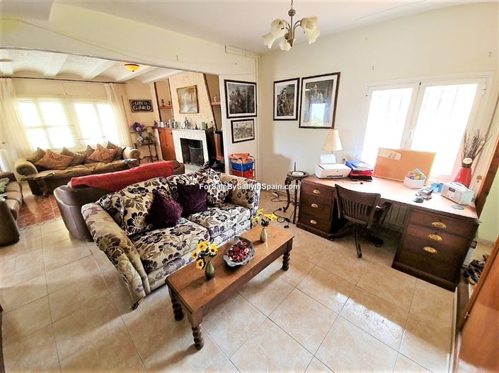 Image No.28-4 Bed Villa for sale