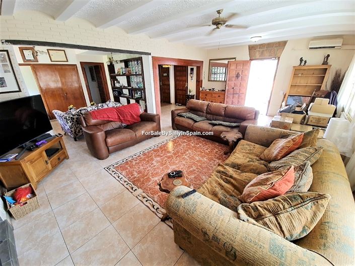 Image No.30-4 Bed Villa for sale