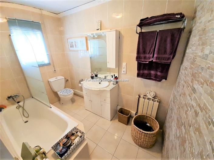 Image No.36-4 Bed Villa for sale