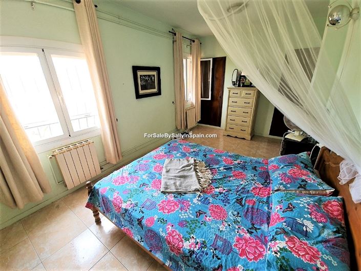 Image No.39-4 Bed Villa for sale