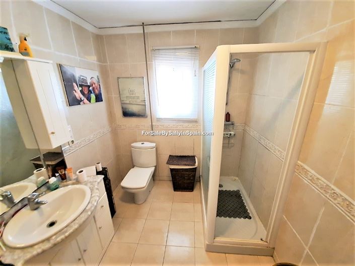 Image No.40-4 Bed Villa for sale