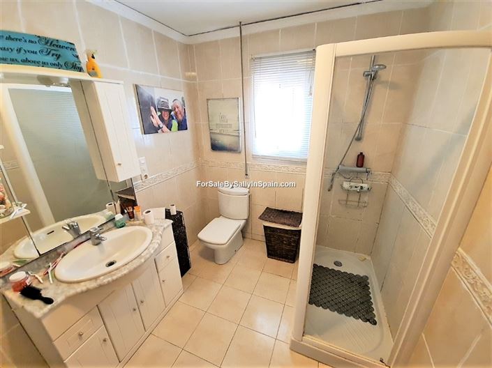 Image No.41-4 Bed Villa for sale