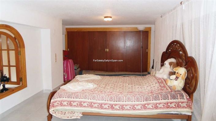 Image No.53-4 Bed Villa for sale