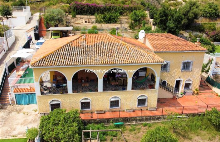 Image No.57-4 Bed Villa for sale