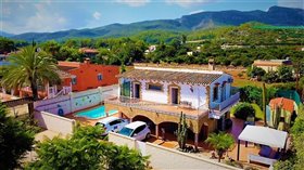 Image No.0-Villa de 4 chambres à vendre à Gandía