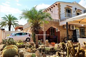 Image No.3-Villa de 4 chambres à vendre à Gandía