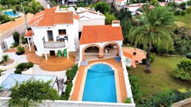 Image No.0-Villa de 4 chambres à vendre à Gandía