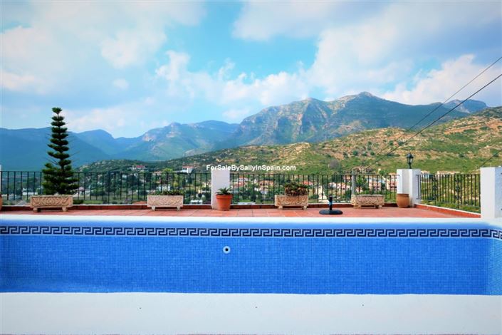 Image No.11-3 Bed Villa for sale