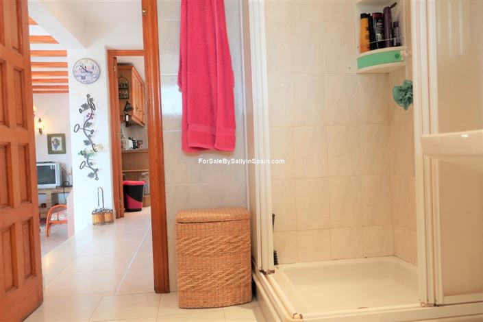 Image No.37-3 Bed Villa for sale